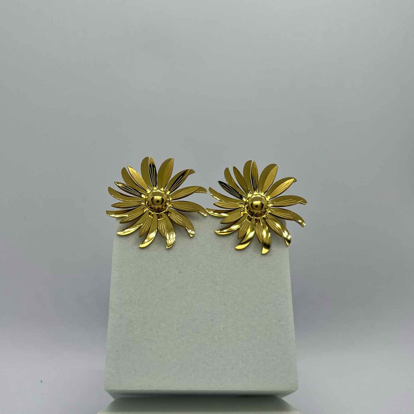 Gold Plated Flower Geometric Earrings Elegant Retro Earrings Sun Flower Stud Earring
