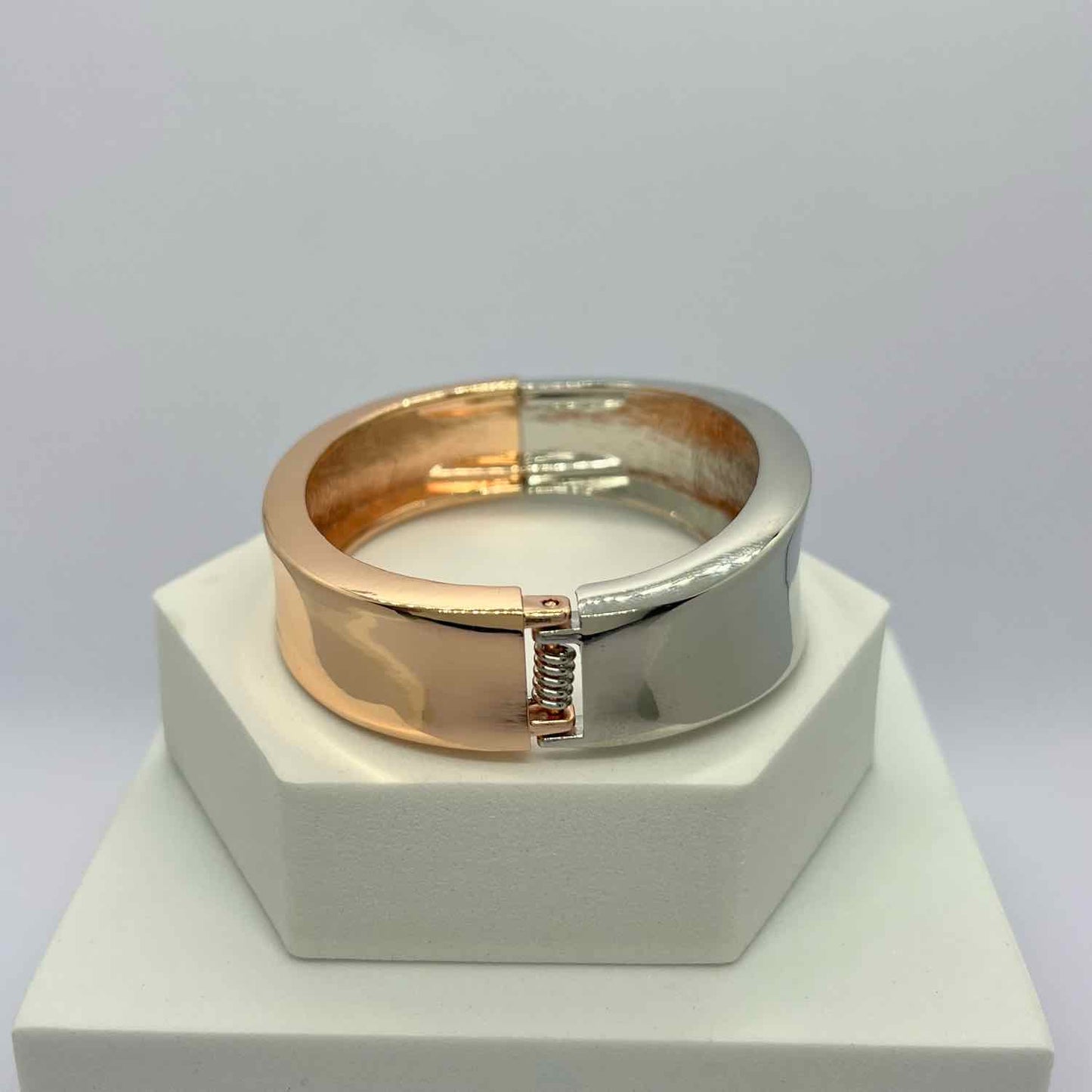 Stylish Dual-Tone Stainless Steel Kada Bracelet for Women & Girls | Expandable for a Comfortable Fit | Versatile Style for Any Occasion (Rose Gold & Silver)