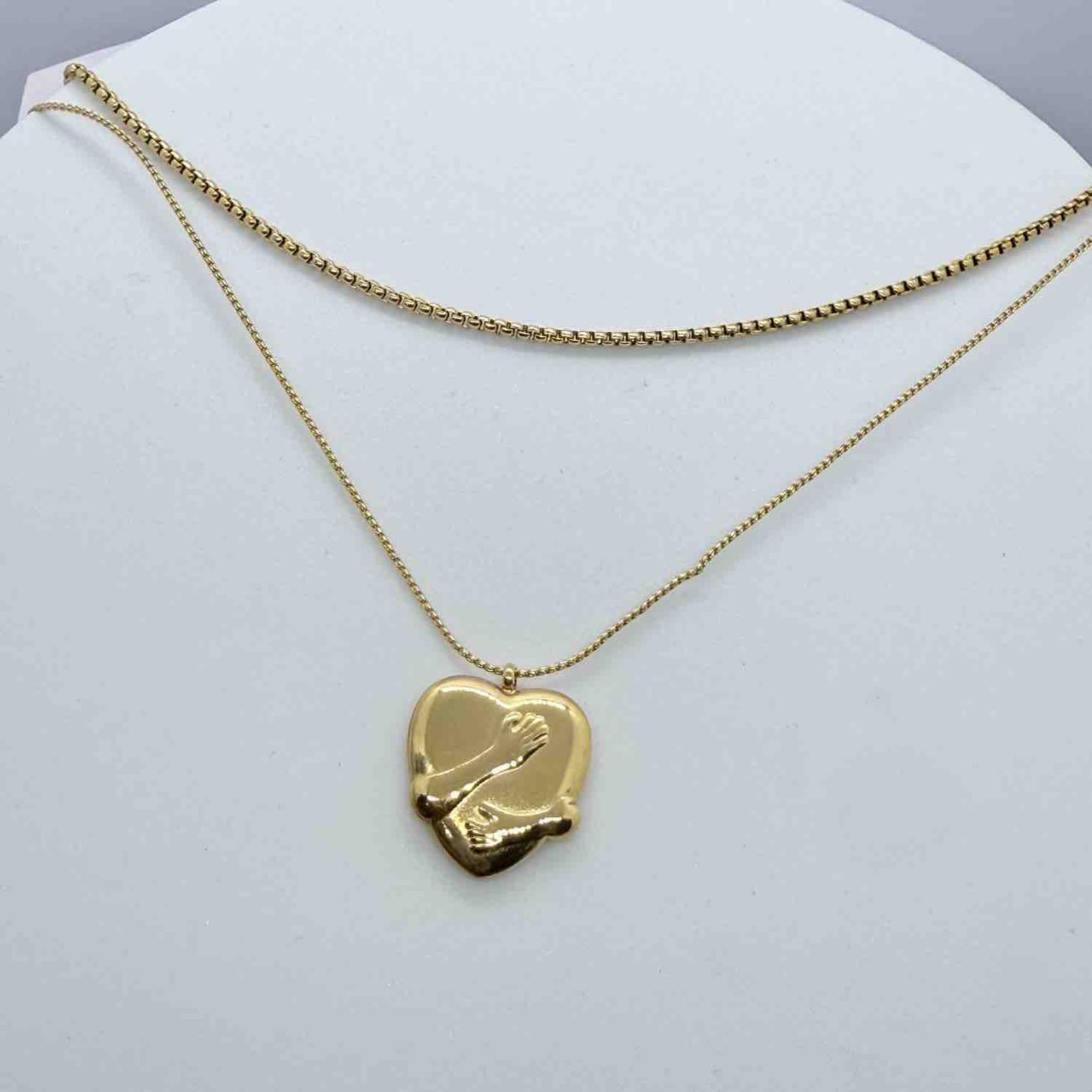 Viral Gold-Plated Anti Tarnish Heart Hug Themed Pendant