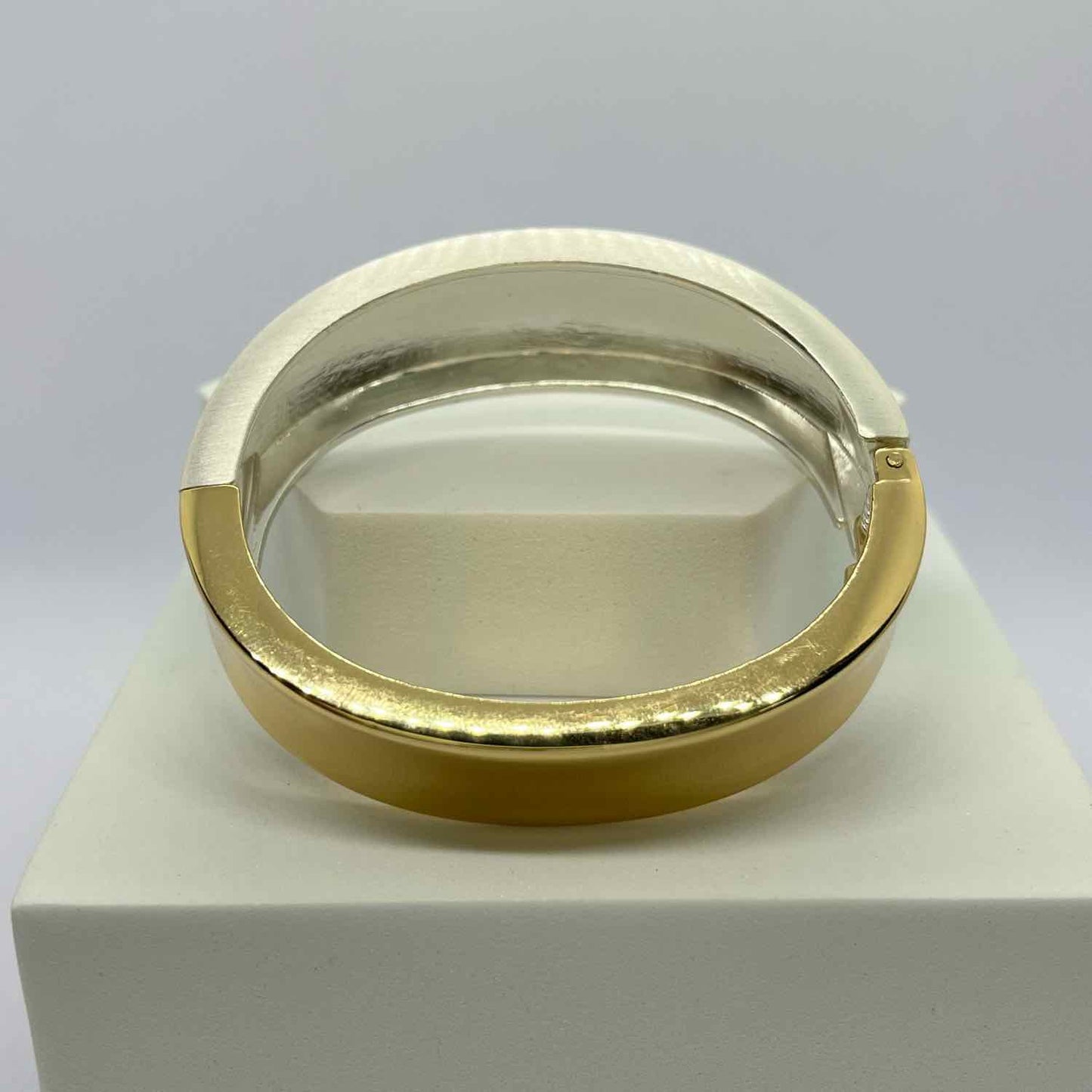 Stylish Dual-Tone Stainless Steel Kada Bracelet for Women & Girls | Expandable for a Comfortable Fit | Versatile Style for Any Occasion (Gold & Silver)