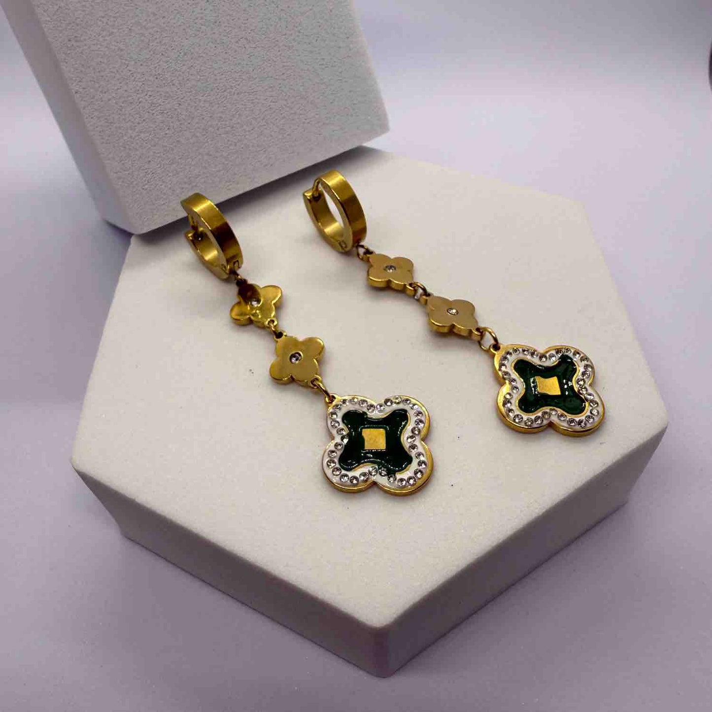 Elegant Green Floral Dangle Droop Earrings