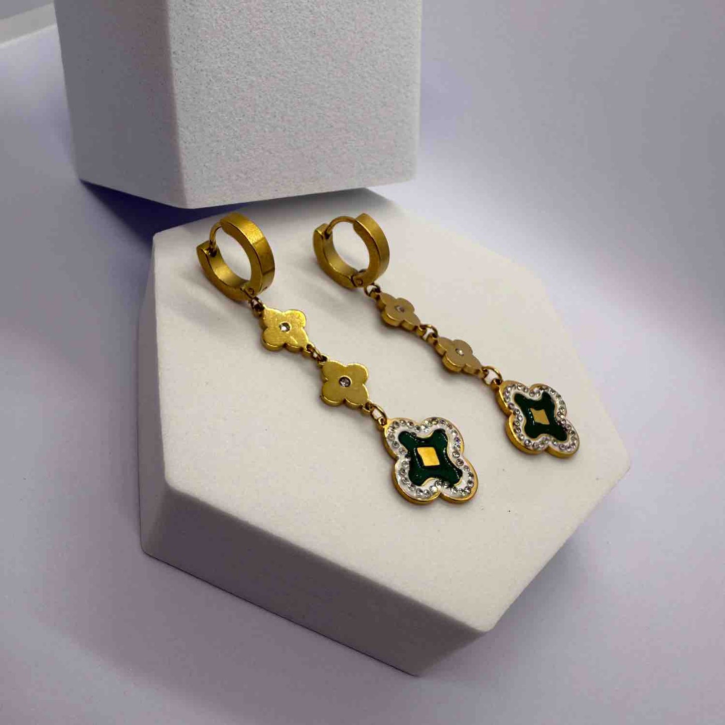 Elegant Green Floral Dangle Droop Earrings