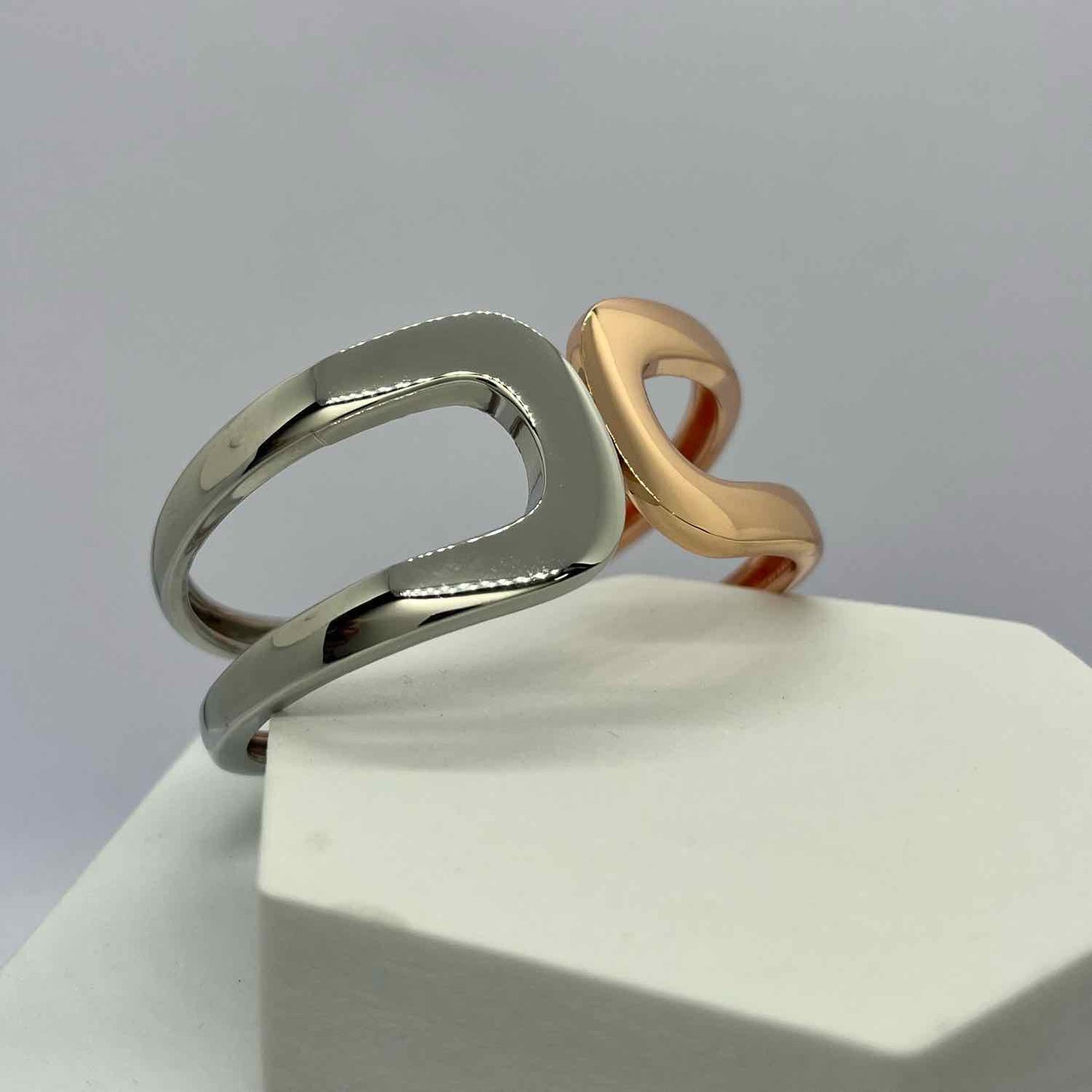 Anti-tarnish 18k Dual Toned Quirky Kada Cuff Bracelet